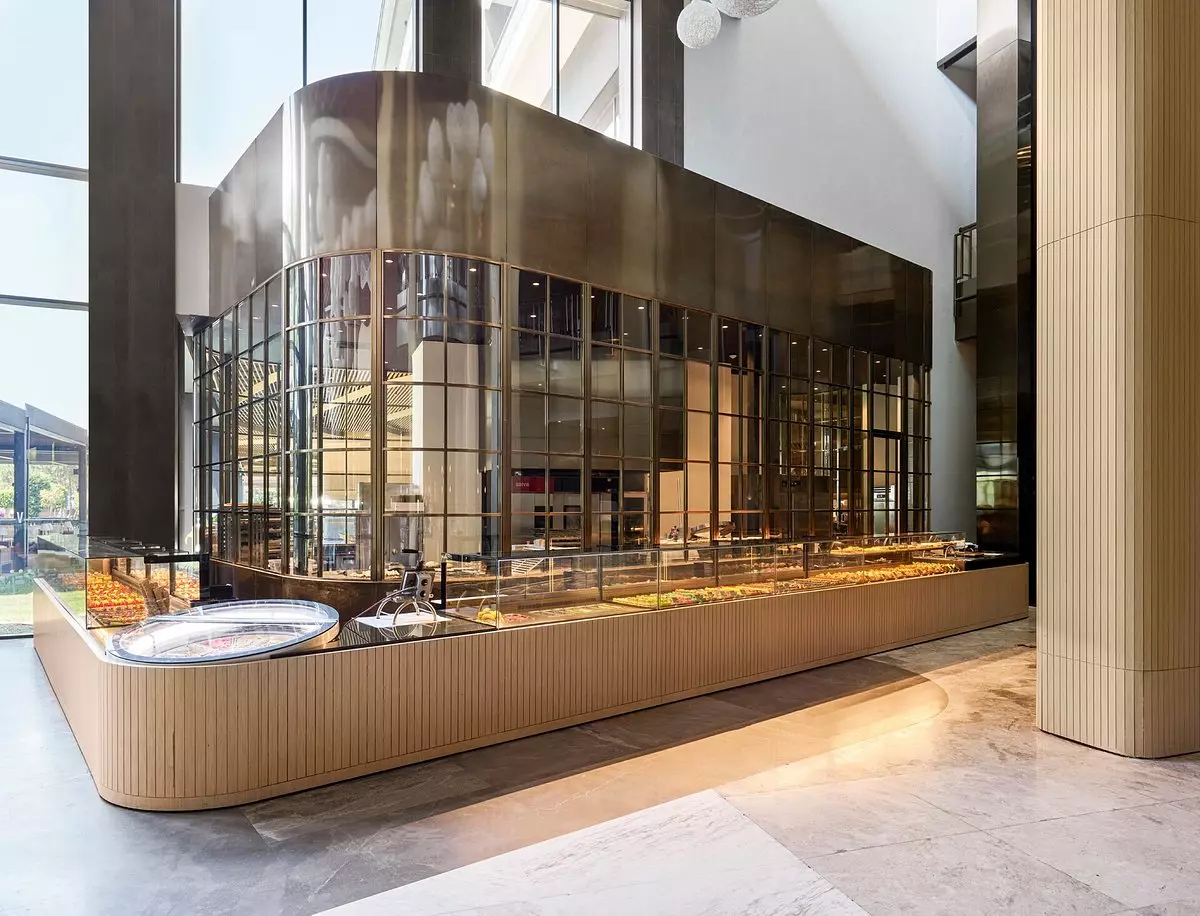 هتل وویاژ بلک آنتالیا